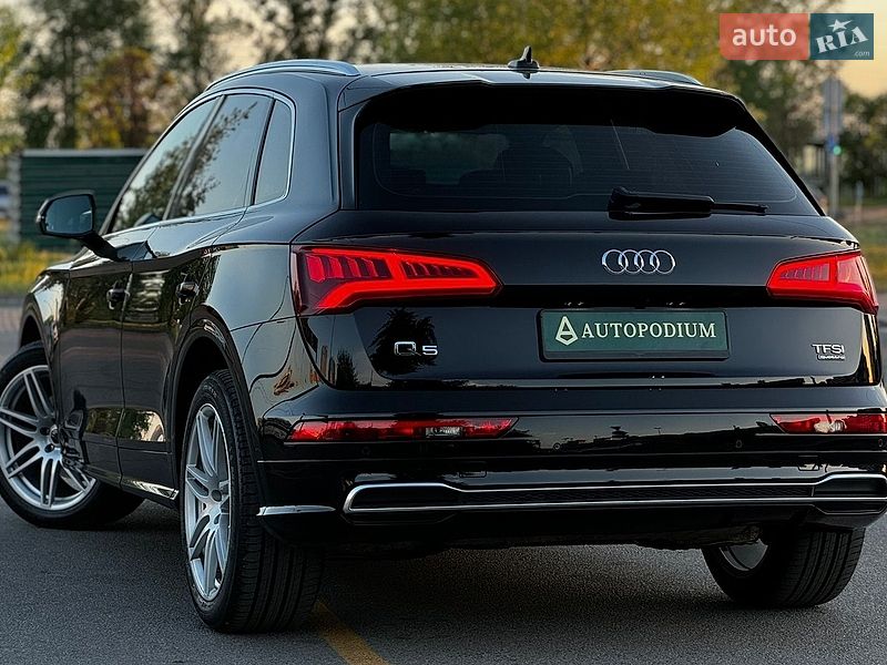 Внедорожник / Кроссовер Audi Q5 2017 в Киеве