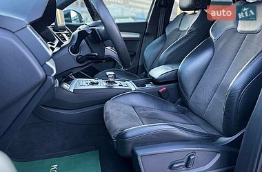 Внедорожник / Кроссовер Audi Q5 2017 в Киеве