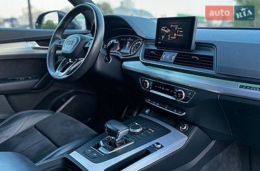 Внедорожник / Кроссовер Audi Q5 2017 в Киеве