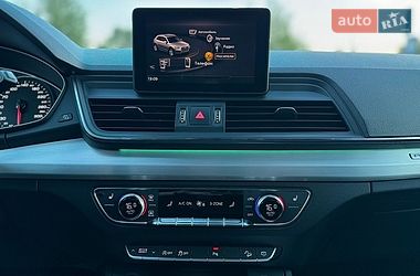 Внедорожник / Кроссовер Audi Q5 2017 в Киеве