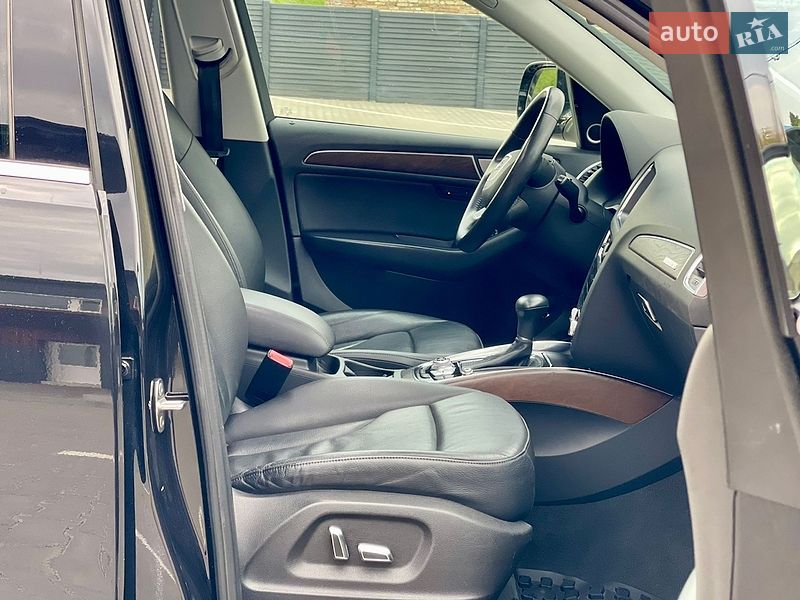 Внедорожник / Кроссовер Audi Q5 2014 в Ровно