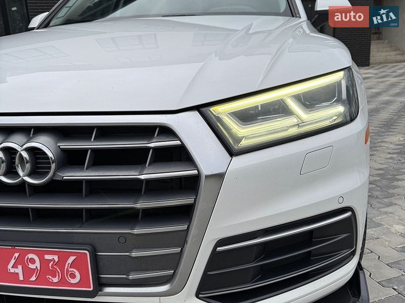Внедорожник / Кроссовер Audi Q5 2018 в Ивано-Франковске