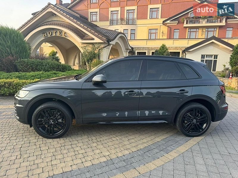 Внедорожник / Кроссовер Audi Q5 2017 в Киеве