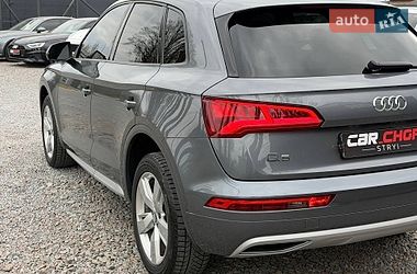 Внедорожник / Кроссовер Audi Q5 2017 в Стрые