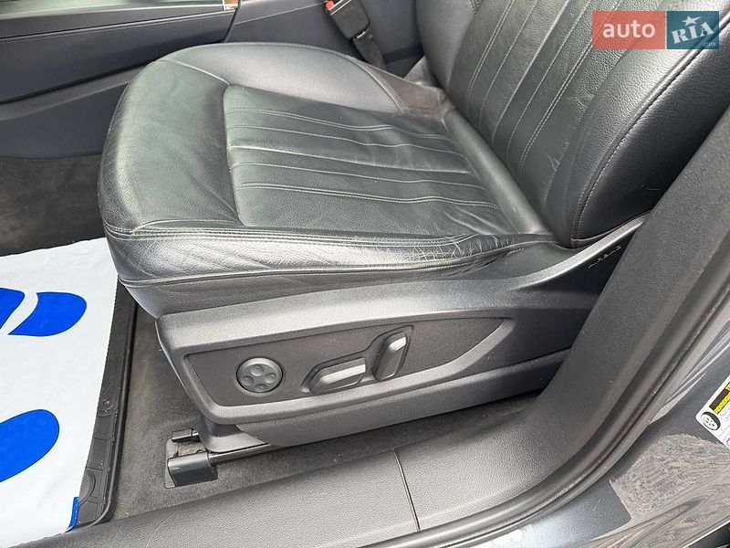 Внедорожник / Кроссовер Audi Q5 2017 в Стрые