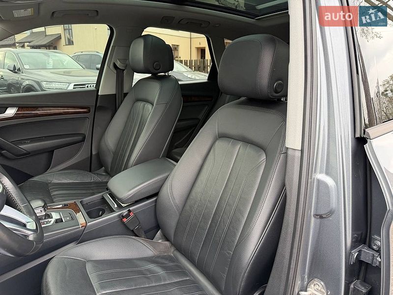 Внедорожник / Кроссовер Audi Q5 2017 в Стрые