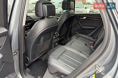Внедорожник / Кроссовер Audi Q5 2017 в Стрые
