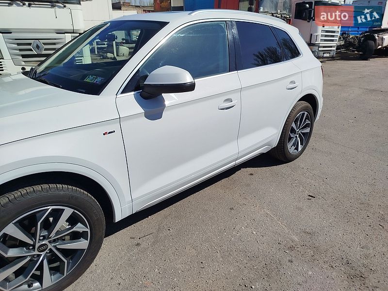 Внедорожник / Кроссовер Audi Q5 2023 в Запорожье