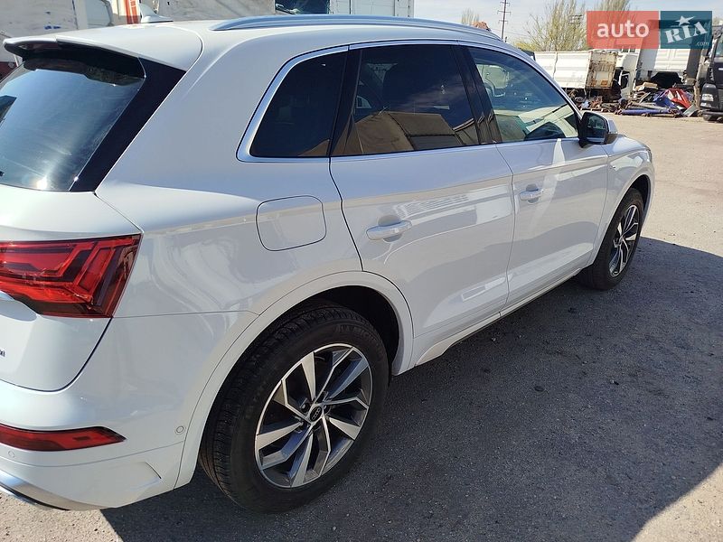 Внедорожник / Кроссовер Audi Q5 2023 в Запорожье