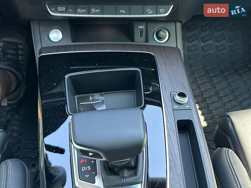 Внедорожник / Кроссовер Audi Q5 2024 в Харькове