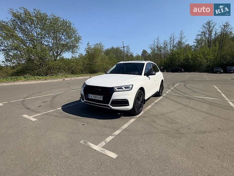 Внедорожник / Кроссовер Audi Q5 2017 в Буче