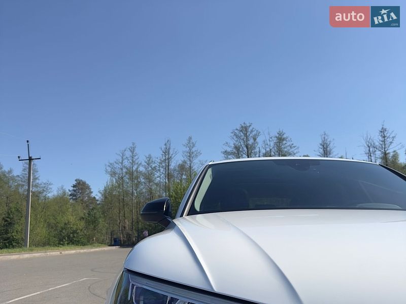 Внедорожник / Кроссовер Audi Q5 2017 в Буче