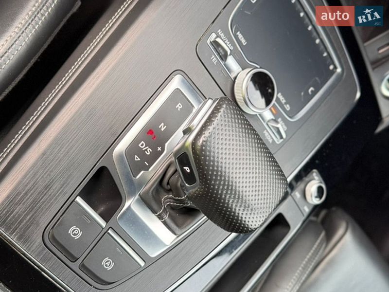 Внедорожник / Кроссовер Audi Q5 2019 в Житомире