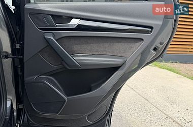 Внедорожник / Кроссовер Audi Q5 2019 в Житомире