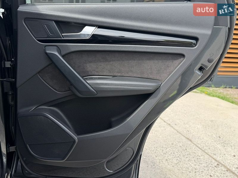 Внедорожник / Кроссовер Audi Q5 2019 в Житомире