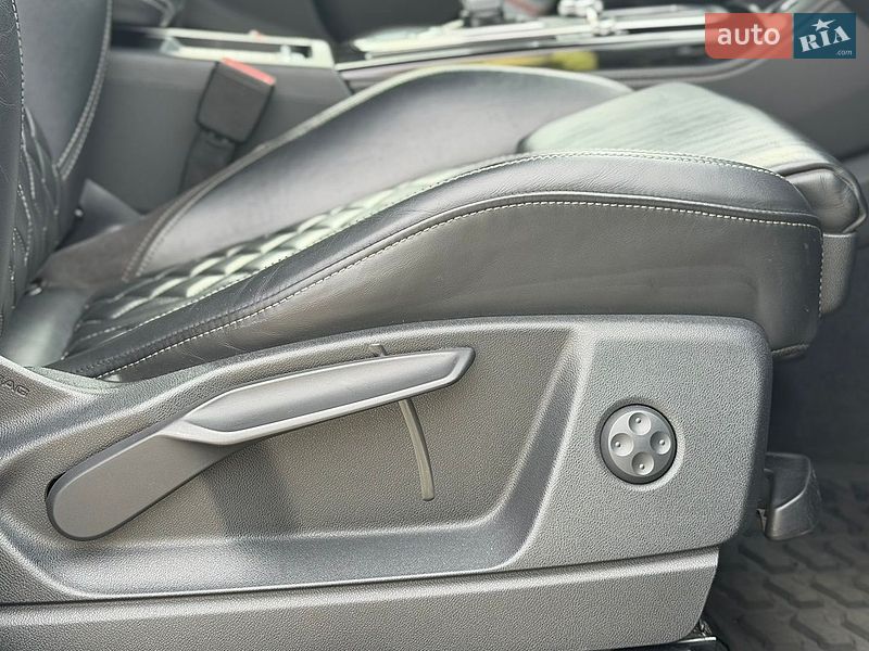 Внедорожник / Кроссовер Audi Q5 2019 в Житомире