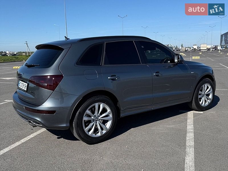 Внедорожник / Кроссовер Audi Q5 2012 в Тернополе