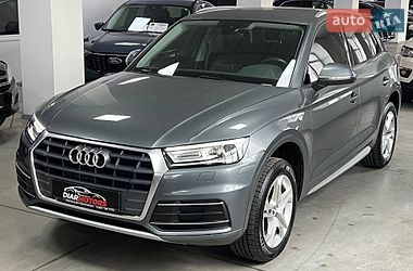 Внедорожник / Кроссовер Audi Q5 2017 в Полтаве