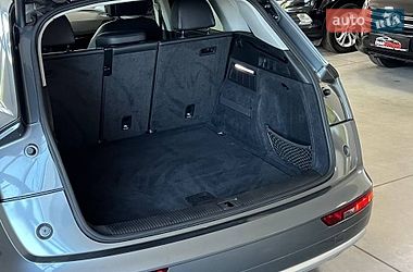 Внедорожник / Кроссовер Audi Q5 2017 в Полтаве
