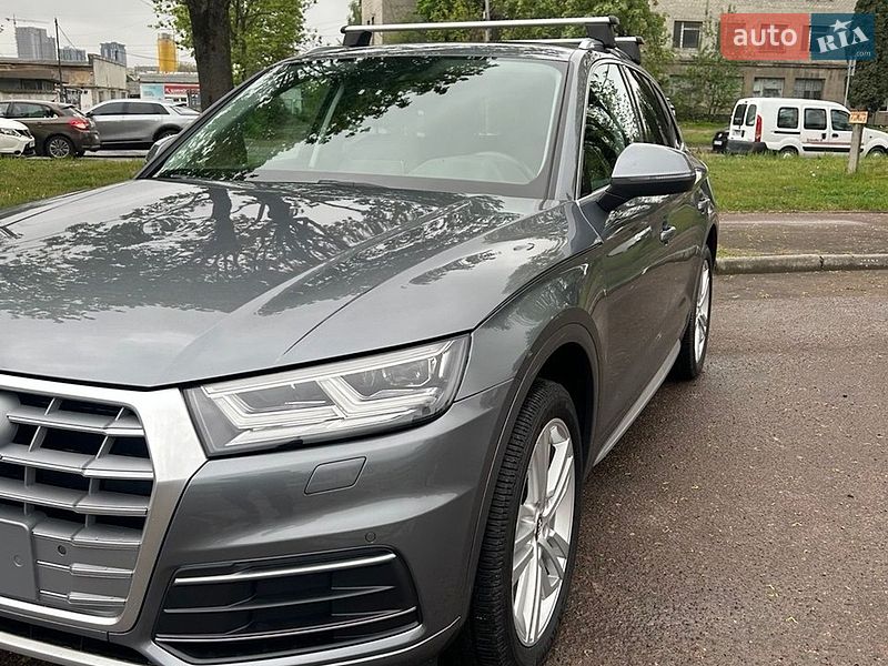 Внедорожник / Кроссовер Audi Q5 2019 в Львове