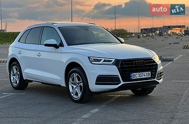 Внедорожник / Кроссовер Audi Q5 2017 в Львове