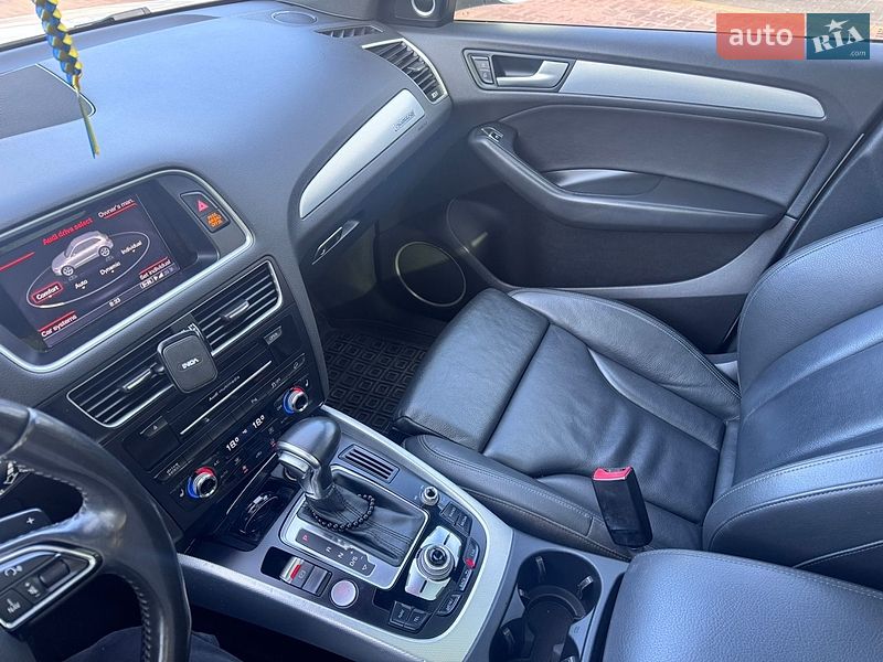 Внедорожник / Кроссовер Audi Q5 2014 в Киеве
