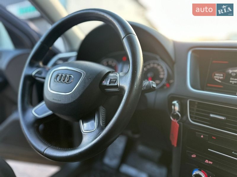 Внедорожник / Кроссовер Audi Q5 2014 в Владимире