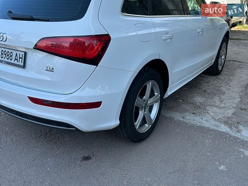 Внедорожник / Кроссовер Audi Q5 2014 в Овруче