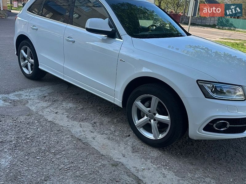 Внедорожник / Кроссовер Audi Q5 2014 в Овруче