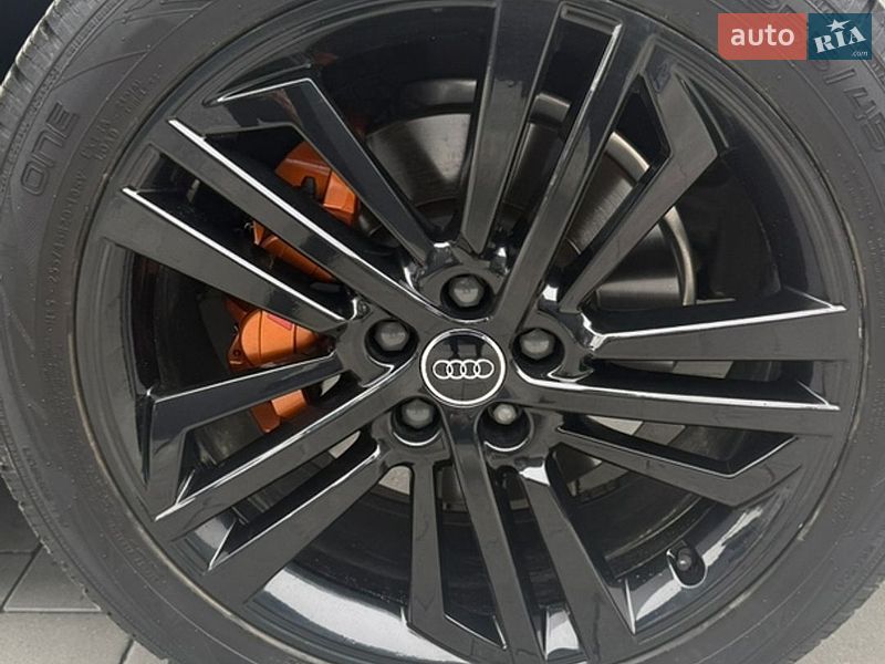 Внедорожник / Кроссовер Audi Q5 2018 в Львове
