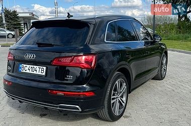 Внедорожник / Кроссовер Audi Q5 2017 в Львове
