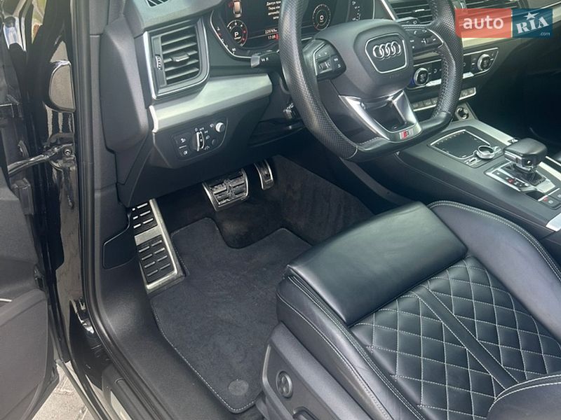 Внедорожник / Кроссовер Audi Q5 2017 в Львове