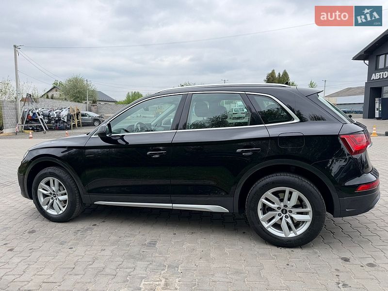 Внедорожник / Кроссовер Audi Q5 2021 в Луцке