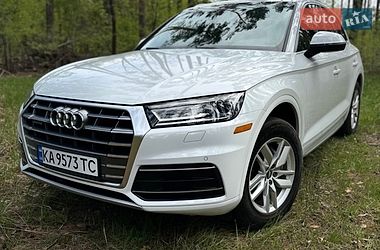 Внедорожник / Кроссовер Audi Q5 2020 в Киеве