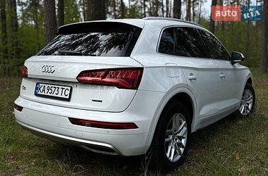 Внедорожник / Кроссовер Audi Q5 2020 в Киеве
