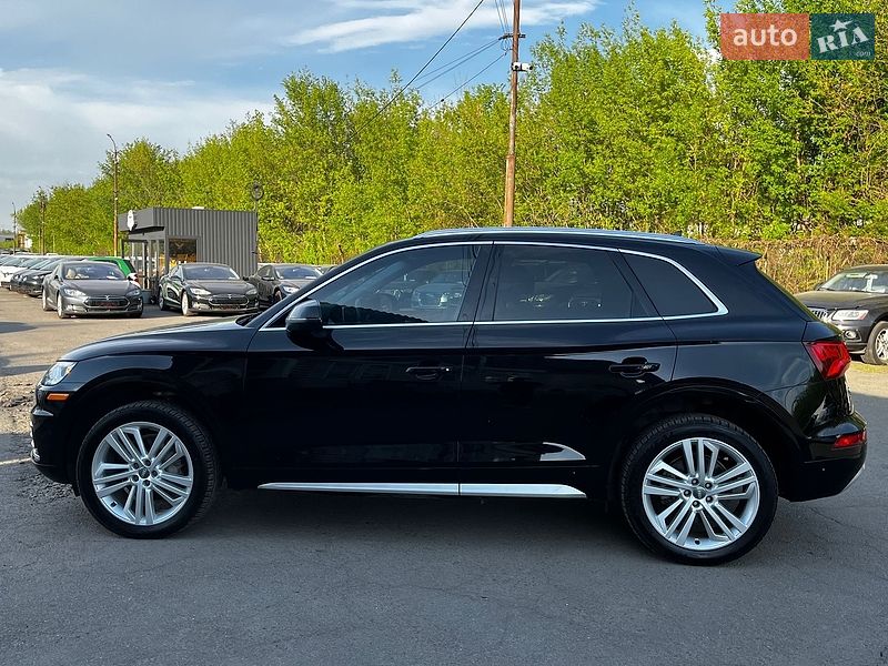 Внедорожник / Кроссовер Audi Q5 2018 в Луцке
