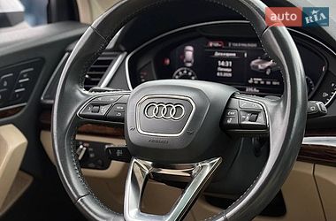 Внедорожник / Кроссовер Audi Q5 2016 в Стрые