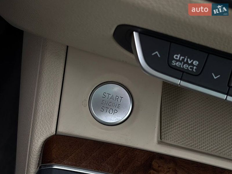Внедорожник / Кроссовер Audi Q5 2016 в Стрые