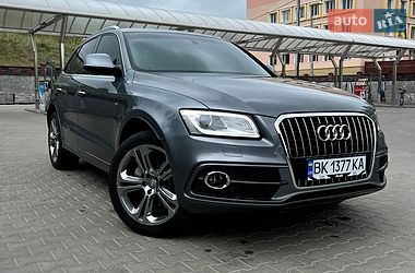 Внедорожник / Кроссовер Audi Q5 2015 в Ровно