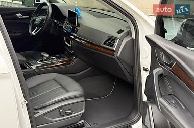 Позашляховик / Кросовер Audi Q5 2018 в Тернополі