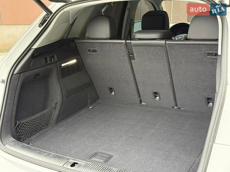 Позашляховик / Кросовер Audi Q5 2018 в Тернополі