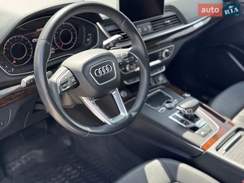 Внедорожник / Кроссовер Audi Q5 2020 в Львове
