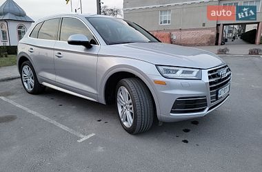 Внедорожник / Кроссовер Audi Q5 2017 в Рогатине