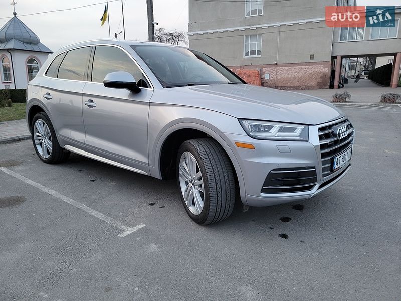 Внедорожник / Кроссовер Audi Q5 2017 в Рогатине