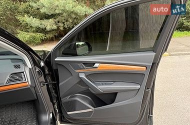 Внедорожник / Кроссовер Audi Q5 2024 в Киеве