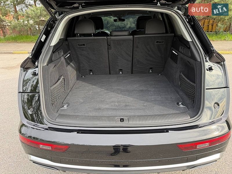 Внедорожник / Кроссовер Audi Q5 2024 в Киеве