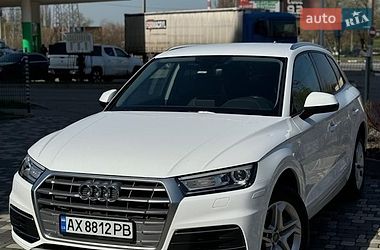 Внедорожник / Кроссовер Audi Q5 2017 в Харькове