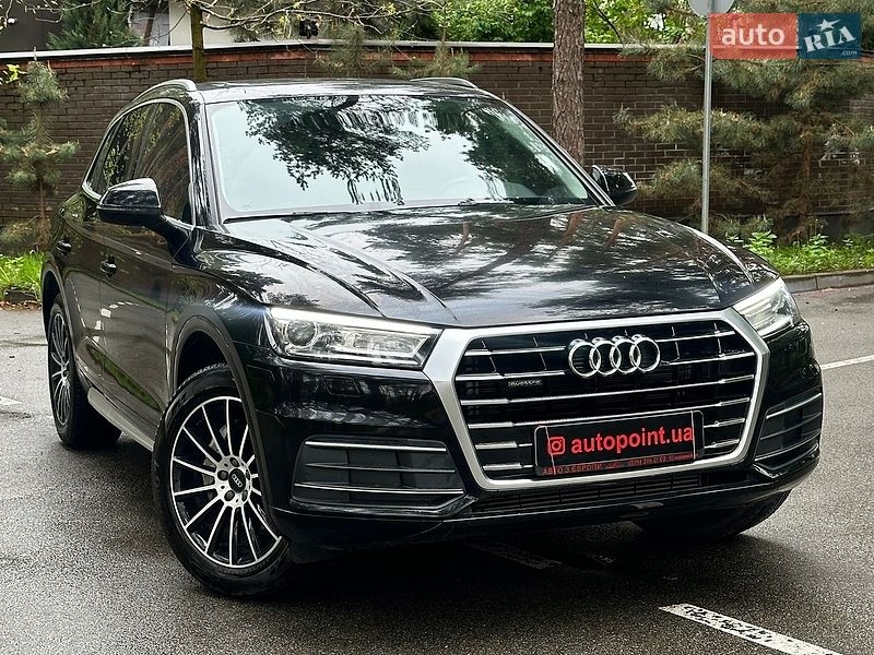 Внедорожник / Кроссовер Audi Q5 2018 в Белогородке