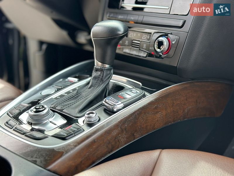 Внедорожник / Кроссовер Audi Q5 2014 в Киеве