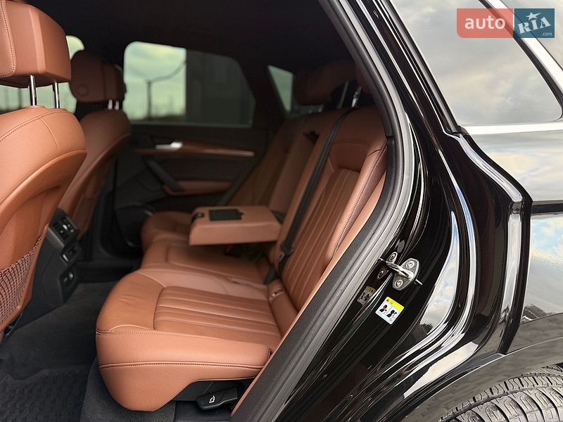 Внедорожник / Кроссовер Audi Q5 2021 в Львове